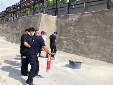 筑牢防火墻，把好安全關(guān)，  ---公司開(kāi)展消防應(yīng)急演練