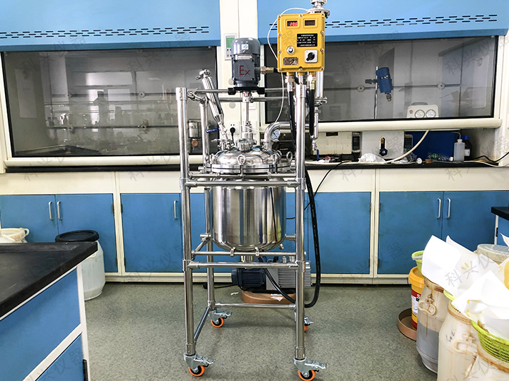 上?？婆d儀器與上海某實(shí)業(yè)公司合同不銹鋼反應(yīng)釜